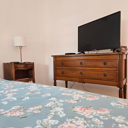 La Tour Noble Bed & Breakfast Saint-Saturnin  Екстериор снимка