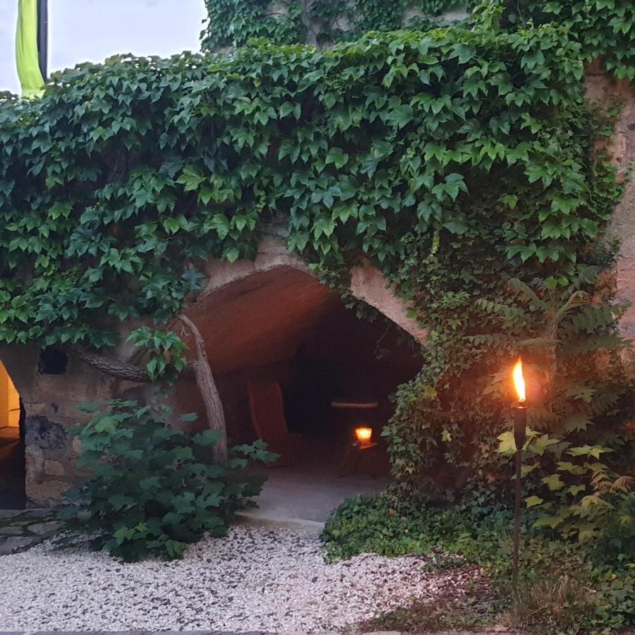 La Tour Noble Bed & Breakfast Saint-Saturnin  Екстериор снимка