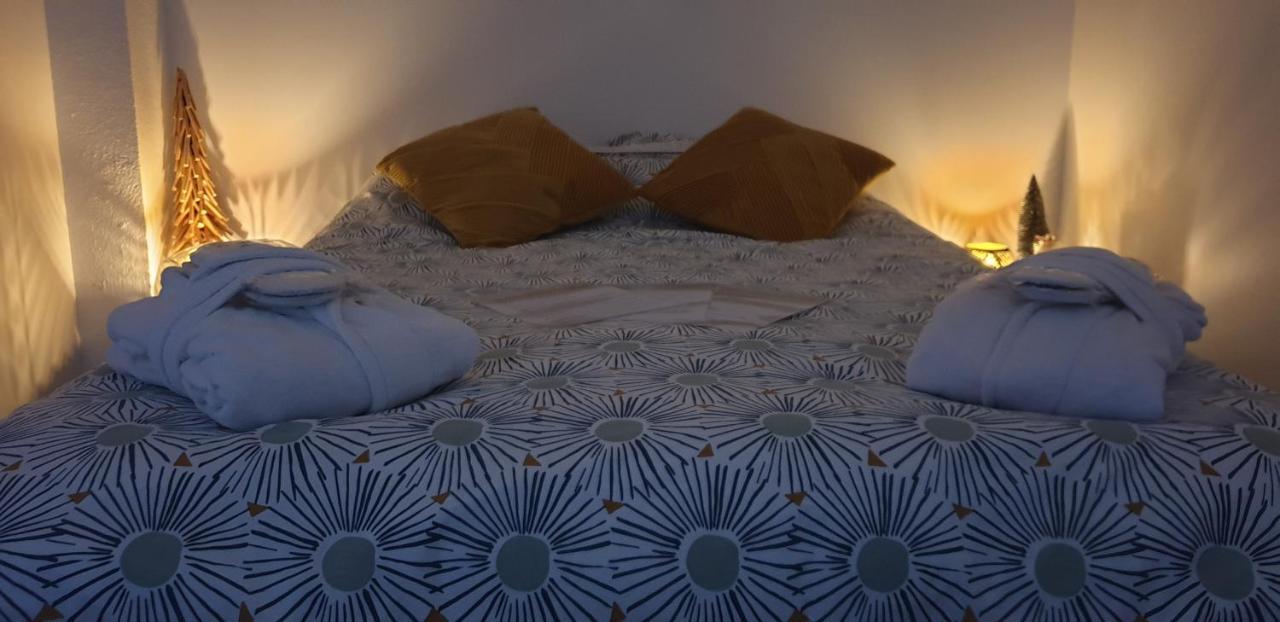 La Tour Noble Bed & Breakfast Saint-Saturnin  Екстериор снимка