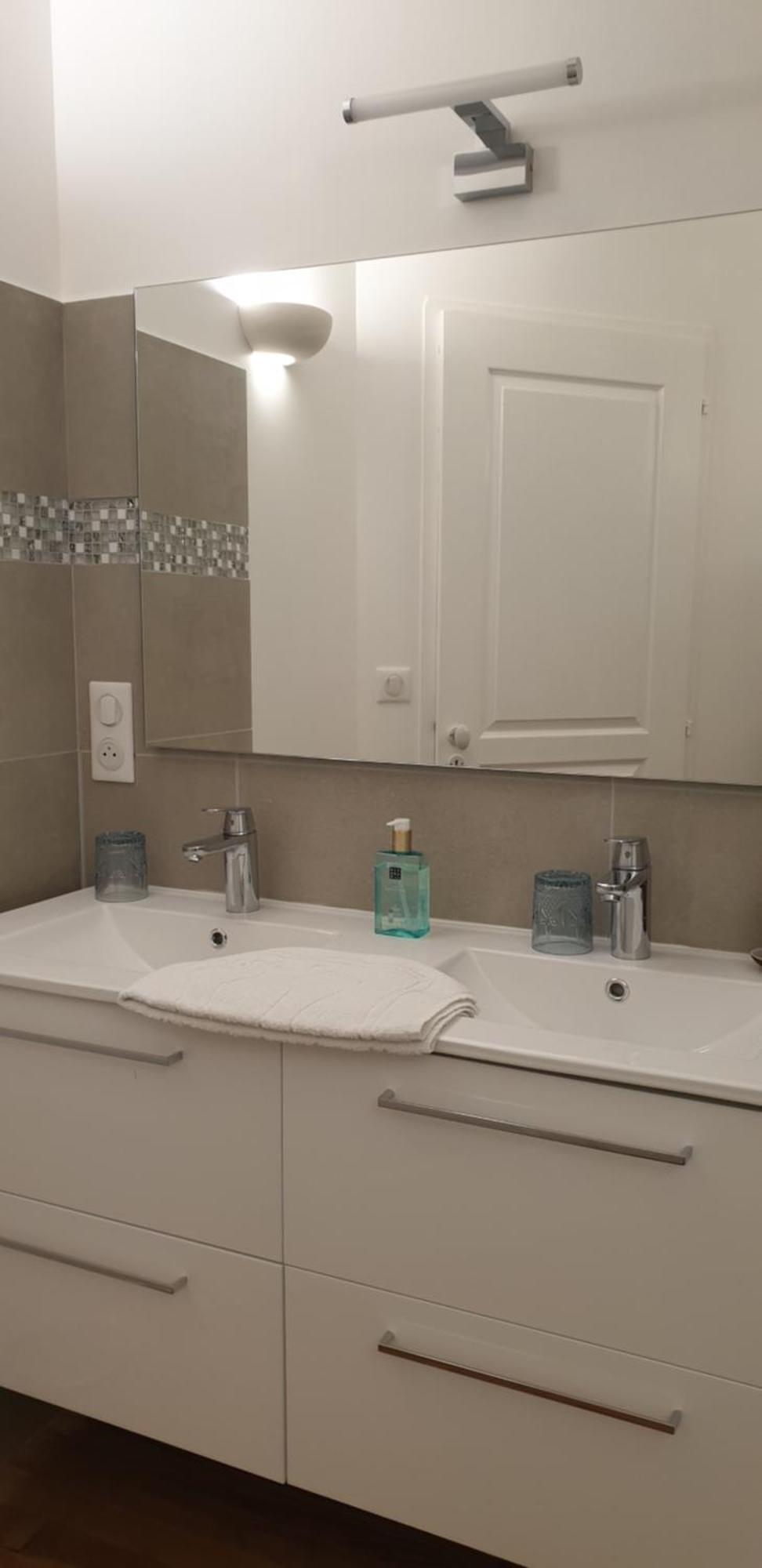 La Tour Noble Bed & Breakfast Saint-Saturnin  Екстериор снимка